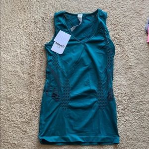 Fabletics Adra Tank